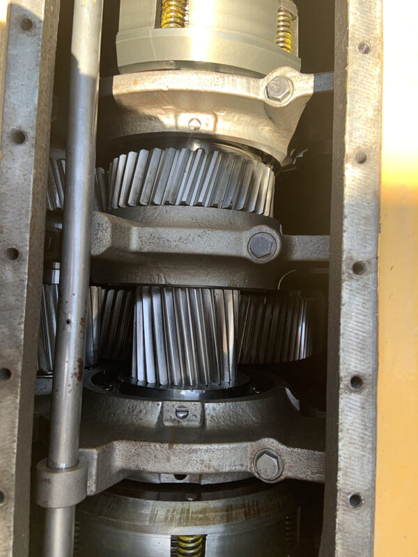 Twin Disc Marine Transmission