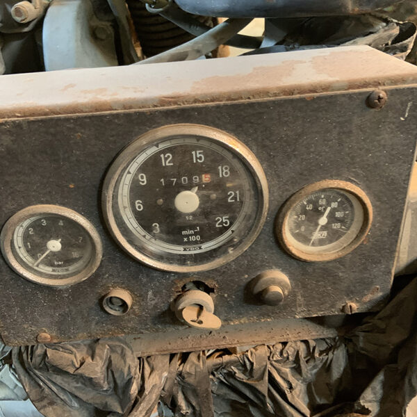 MAN 6 CYLINDER MARINR ENGINE