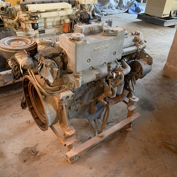 MAN 6 CYLINDER MARINR ENGINE
