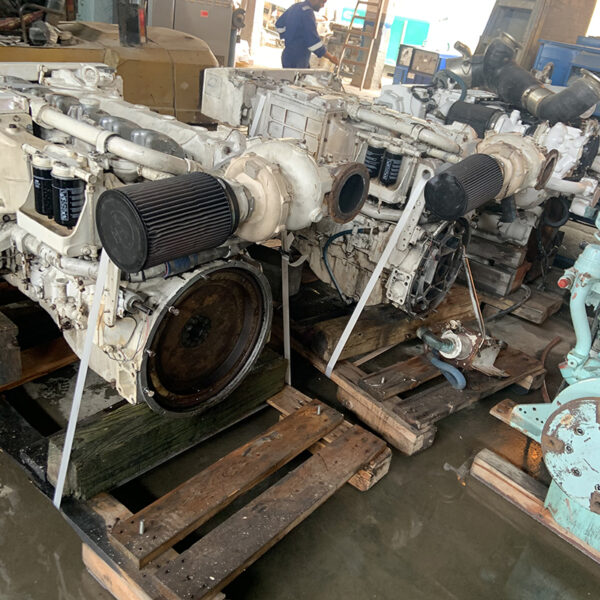 Good Used Man Marine Engine 6 cyl ,600 HP