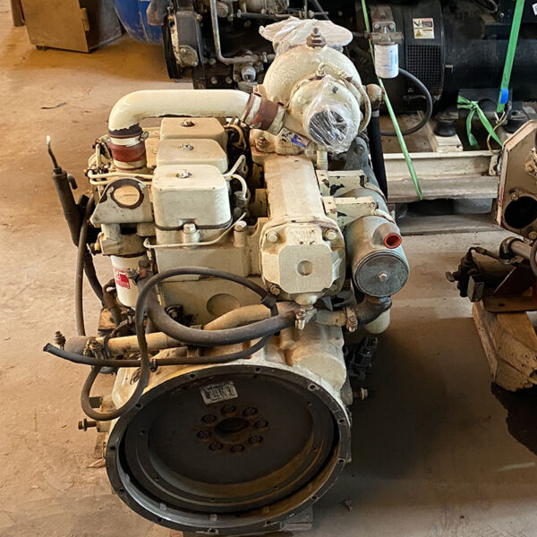 4BT CUMMINS MARINE ENGINE 